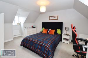 LAMBOURNE- click for photo gallery